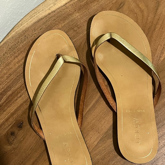 Jcrew gold leather flip flops, size 7